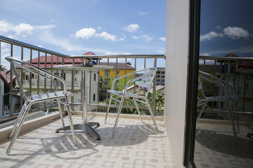 G&B Guesthouse Patong Luaran gambar