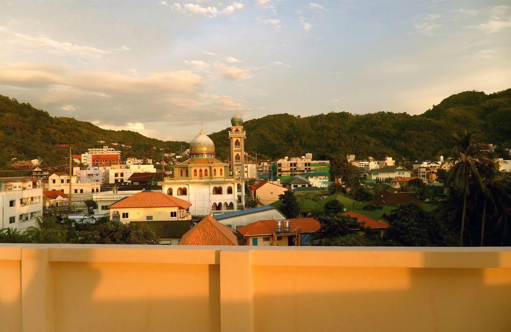 G&B Guesthouse Patong Luaran gambar