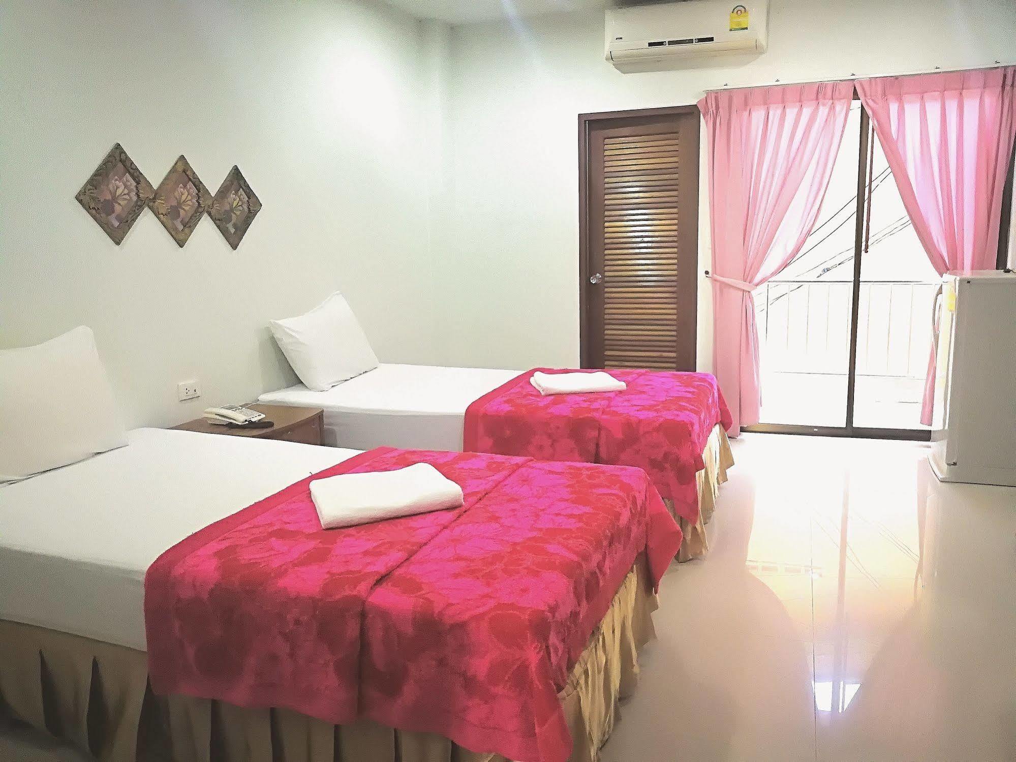 G&B Guesthouse Patong Luaran gambar