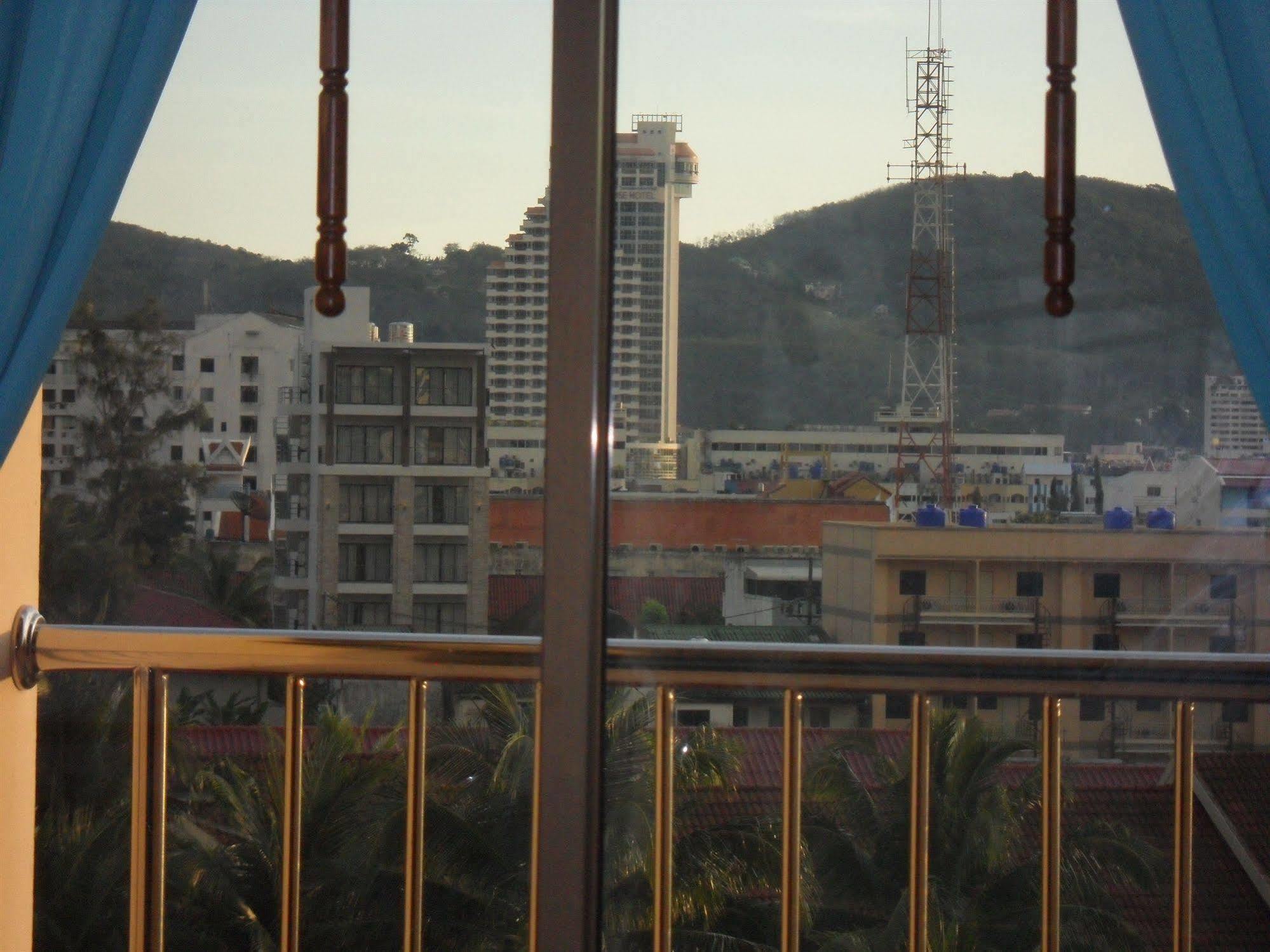 G&B Guesthouse Patong Luaran gambar